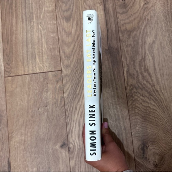 Leaders Eat Last by Simon Sinek - Picture 4 of 8